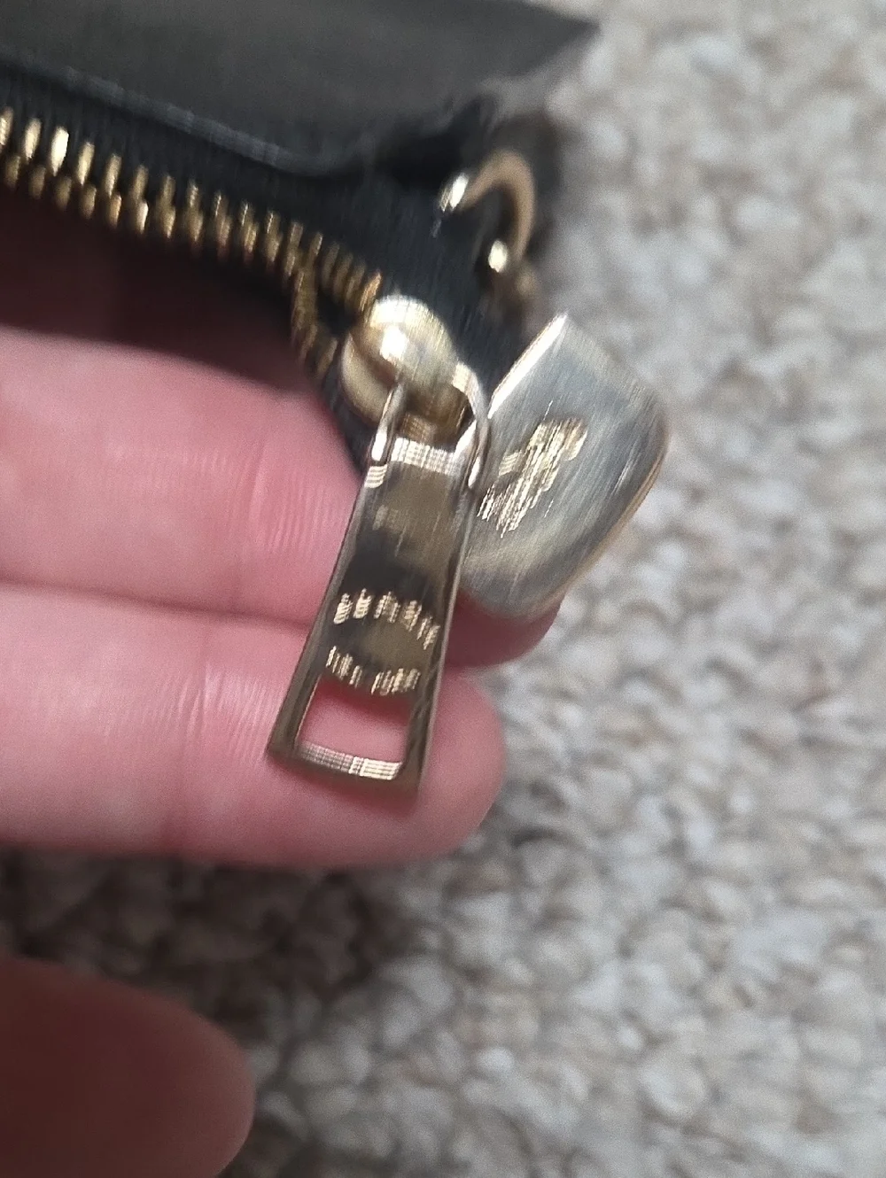 Coach Poppy Crossbody Wristlet With Chain - Picture 5 of 7